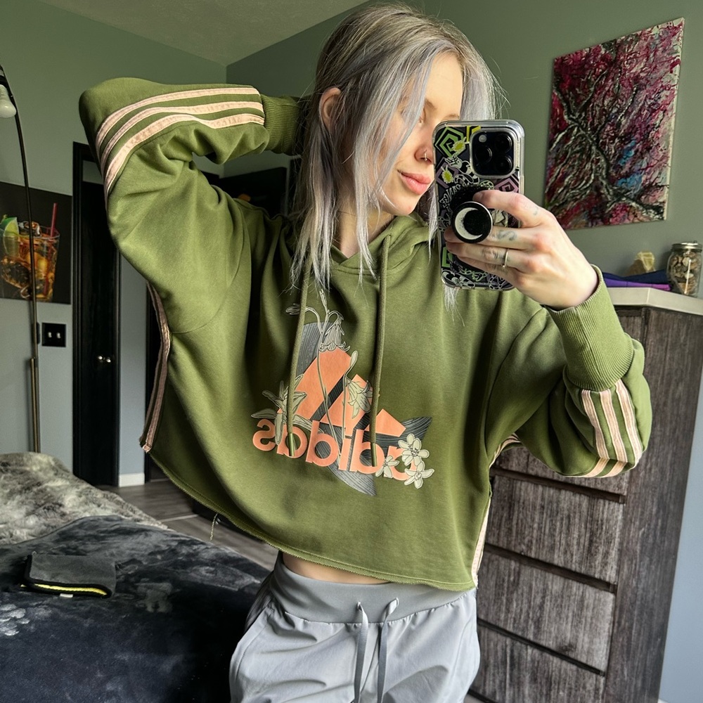 adidas X Nini Sum GFX Cropped Oversized Hoodie - Picture 8 of 10